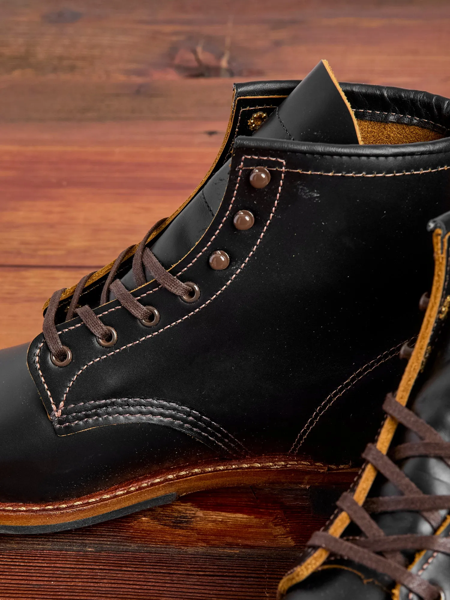 9060 Flatbox Beckman Boot in Black Klondike