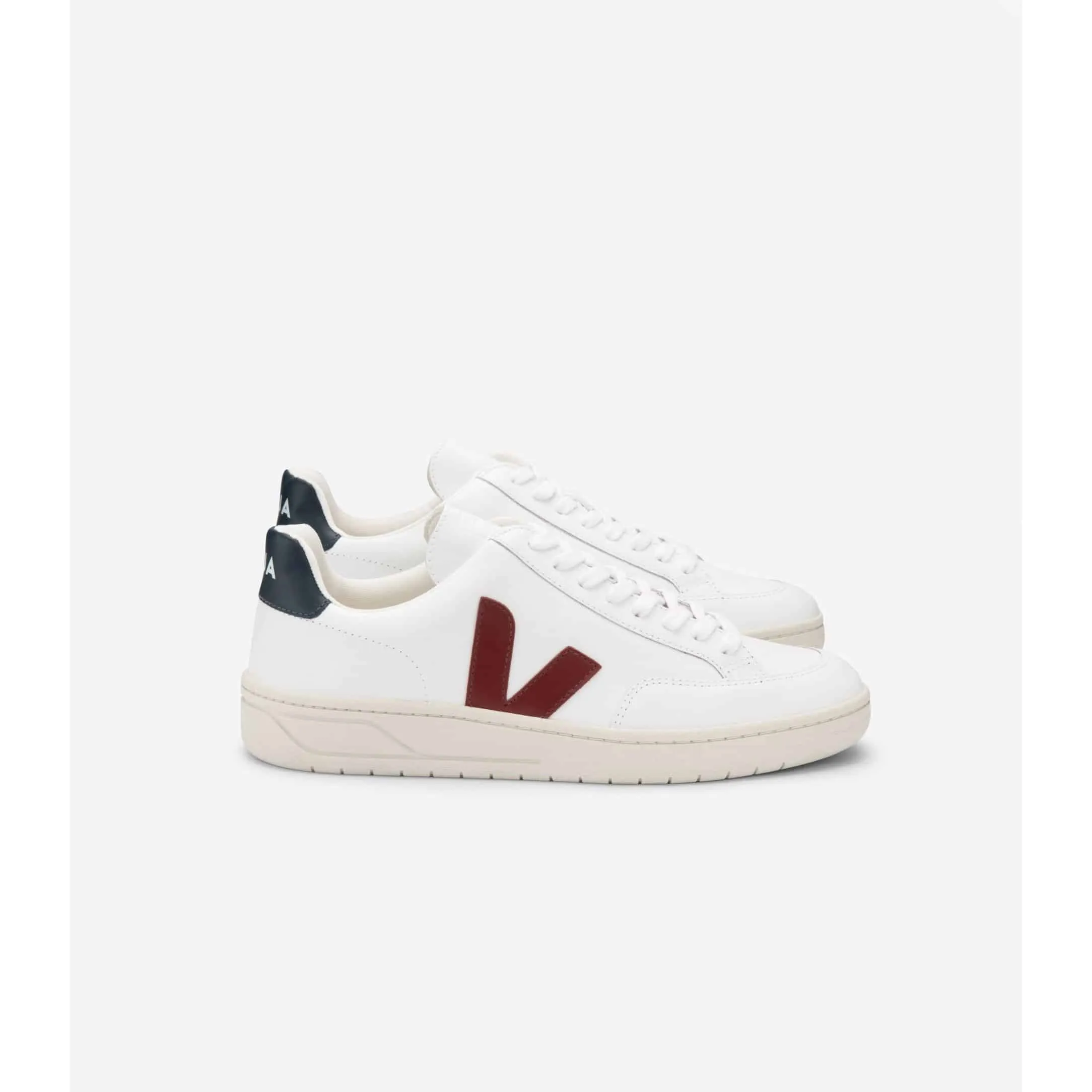 Veja V-12 Leather White Marsala Nautico